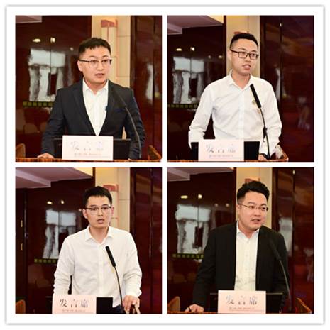 一群人站在人的照片上寫(xiě)著字
      描述已自動(dòng)生成