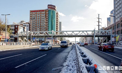 朝陽街建設(shè)路口人行天橋